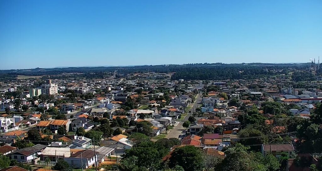 São Mateus do Sul registra temperaturas próximas da marca histórica, com termômetros marcando 35,9°C