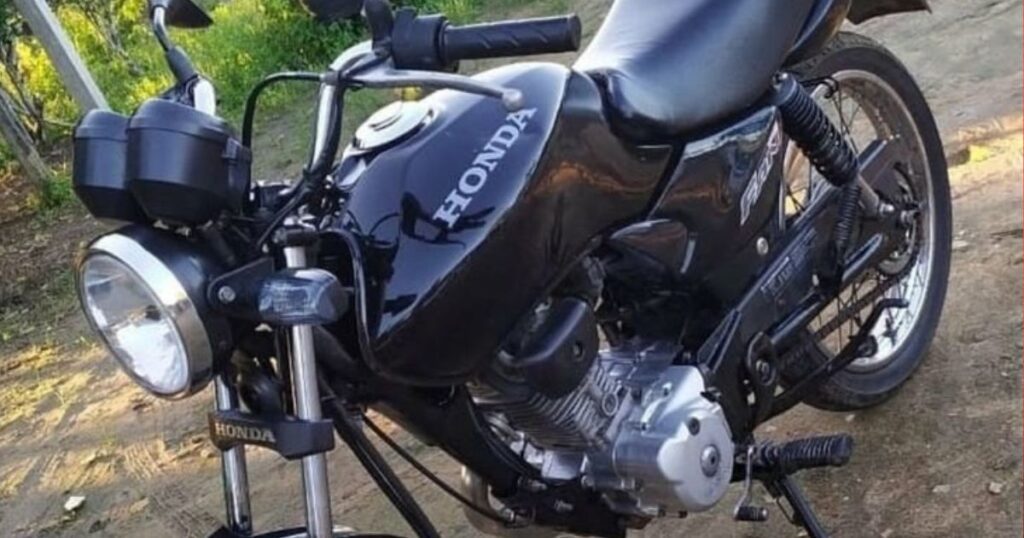 Motocicleta furtada é recuperada em área rural de São Mateus do Sul