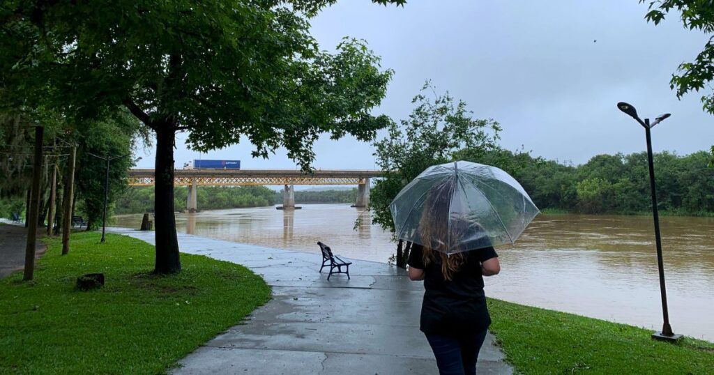 Semana começa com chuva em São Mateus do Sul: previsão de 56 mm para essa segunda-feira