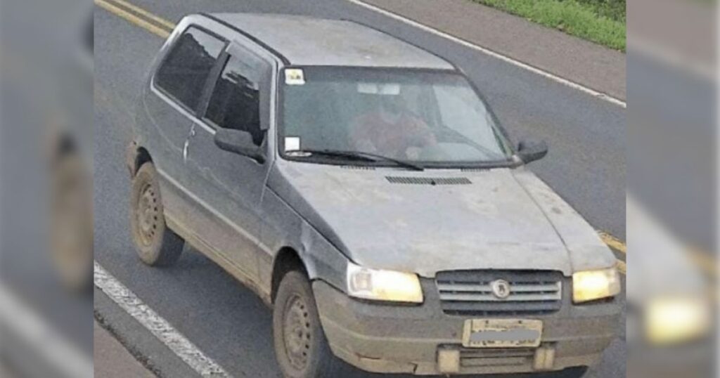 Fiat Uno é furtado durante a noite em General Carneiro