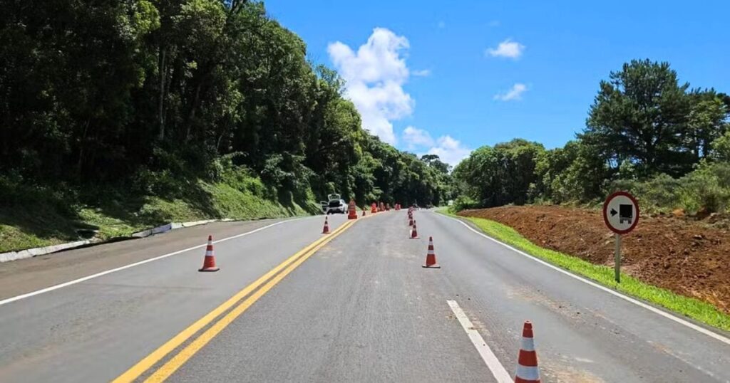 Serra da Esperança, na BR-277, é liberada após cinco dias de bloqueio