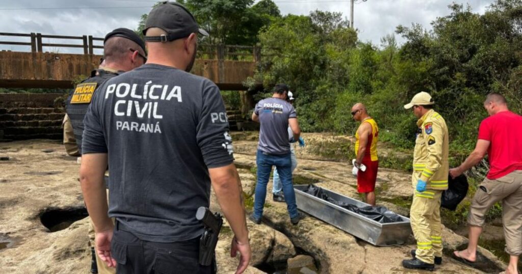 Polícia vai investigar se há correlação entre mulher encontrada morta em Palmeira e morte do ex-companheiro em acidente na BR-277