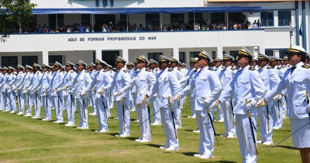 Concurso Marinha abre 25 vagas para novos oficiais