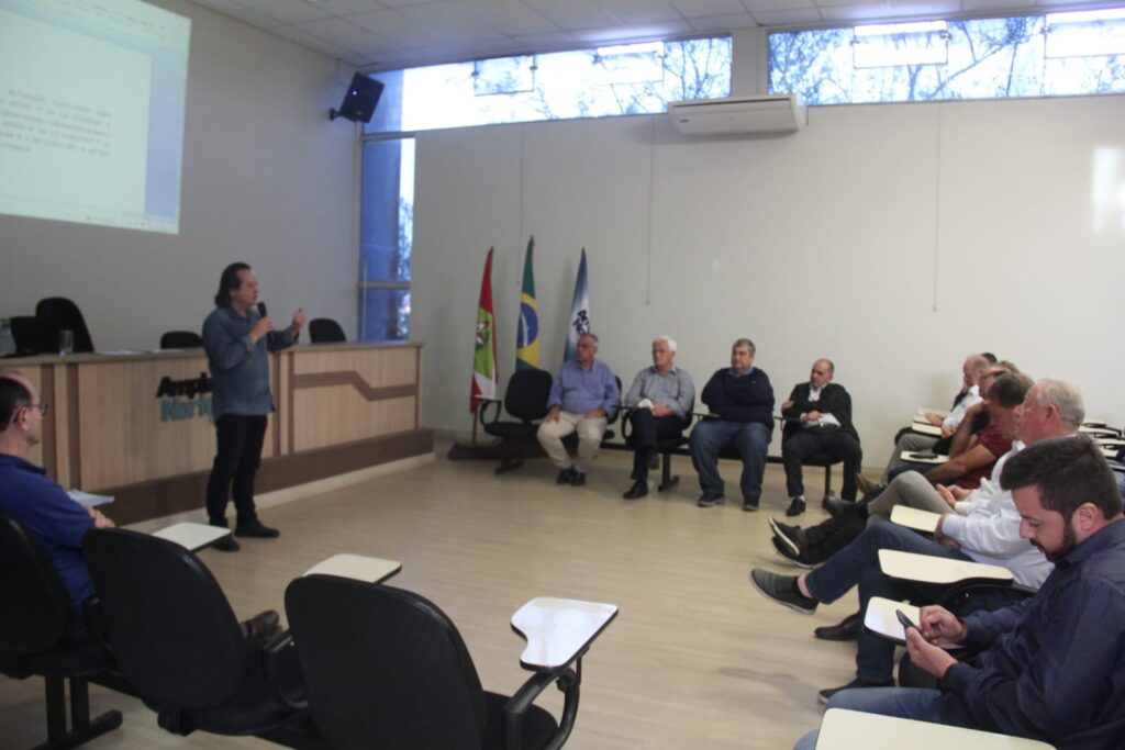 Municípios do Planalto Norte catarinense recebem minuta da lei de inspeção municipal