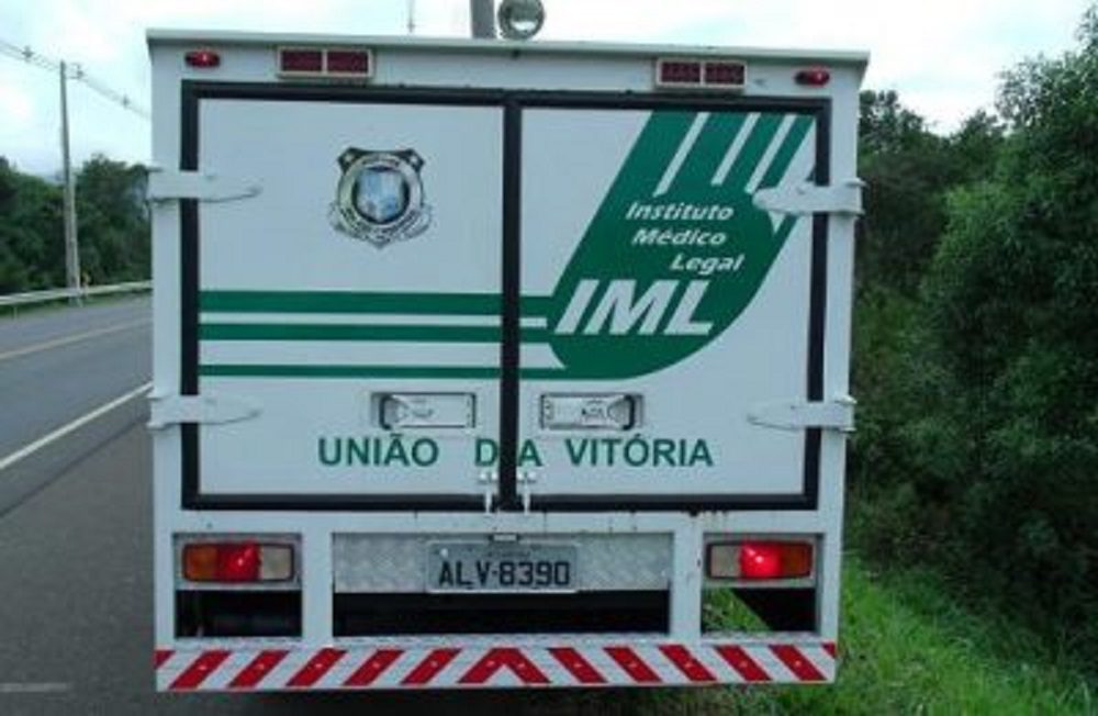 Homem é encontrado morto ao lado da cama com sinais de violência em São Mateus do Sul