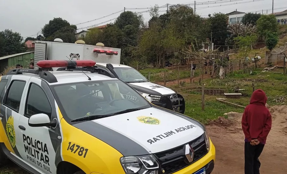 Jovem mata mãe e outras 3 pessoas a tiros no Paraná; gestante no 7º mês é atingida e levada para hospital