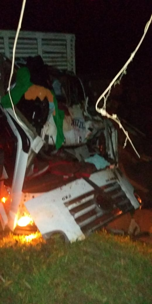 Motorista fica ferido em acidente na BR 476