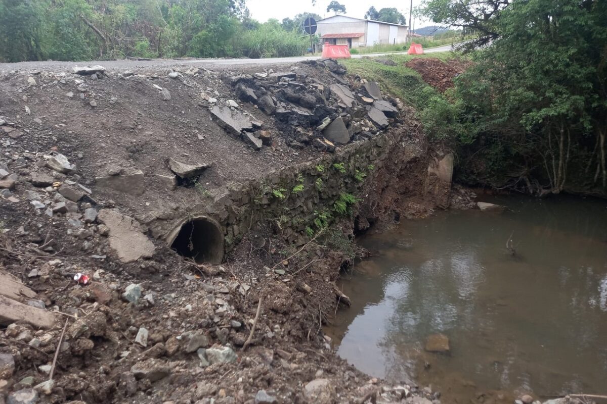 Licitação de bueiro de pouco mais de R$ 200 mil para PR-364 é concluída