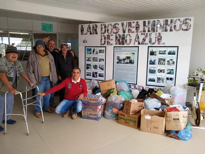 Empresário de São Mateus do Sul  realiza entrega de doações para Lar de Idosos