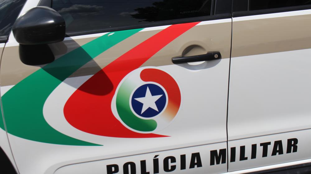 Homem é preso após matar cachorro com golpes de foice em Porto União