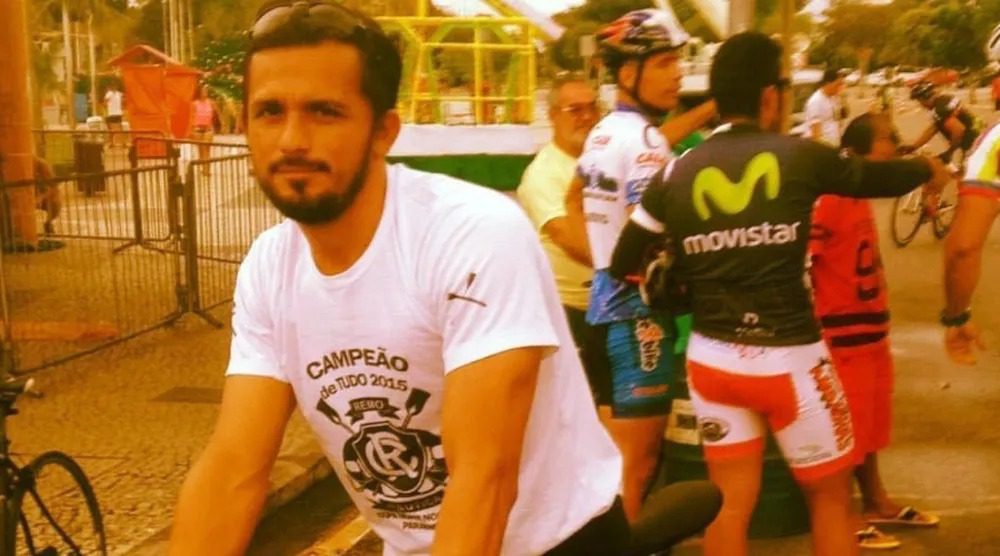 Atleta morre após engolir abelha durante treino de ciclismo