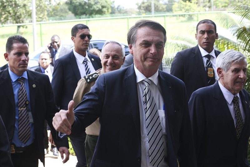 Bolsonaro passa mal e é internado em São Paulo