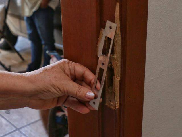 Família tem bens furtados de sua casa enquanto dormiam em São João do Triunfo