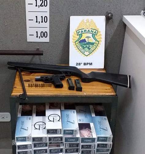 Mandado de busca resulta em prisão e apreensão de arma de fogo na Lapa