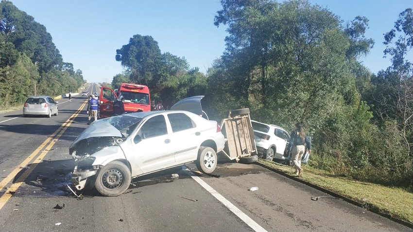 Morre vítima de grave acidente na BR-277 onde ocupantes foram ejetados do carro neste sábado