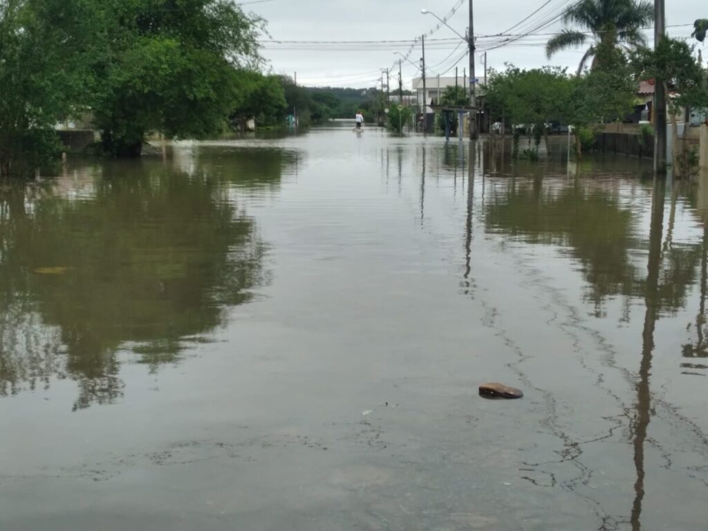 Apesar da chuva, nível do Rio Iguaçu segue baixando em São Mateus do Sul