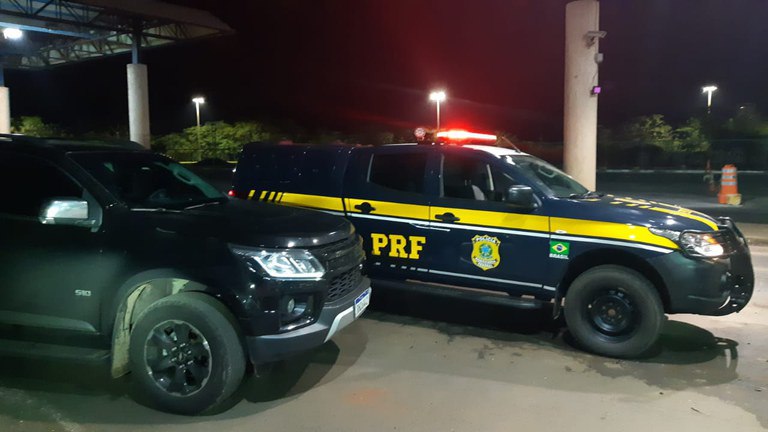 PRF recupera caminhonete furtada no PR, antes mesmo dos proprietários perceberem