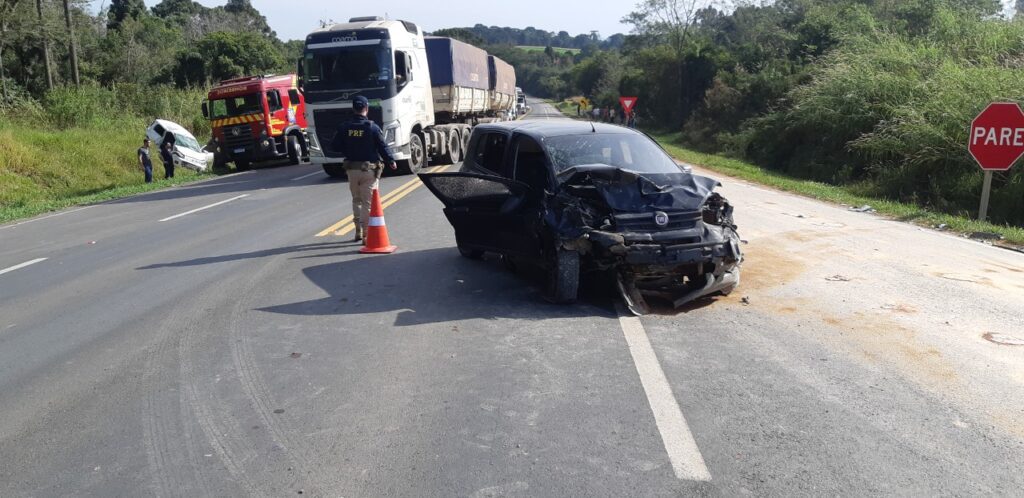 Acidente deixa três vítimas em rodovia da região