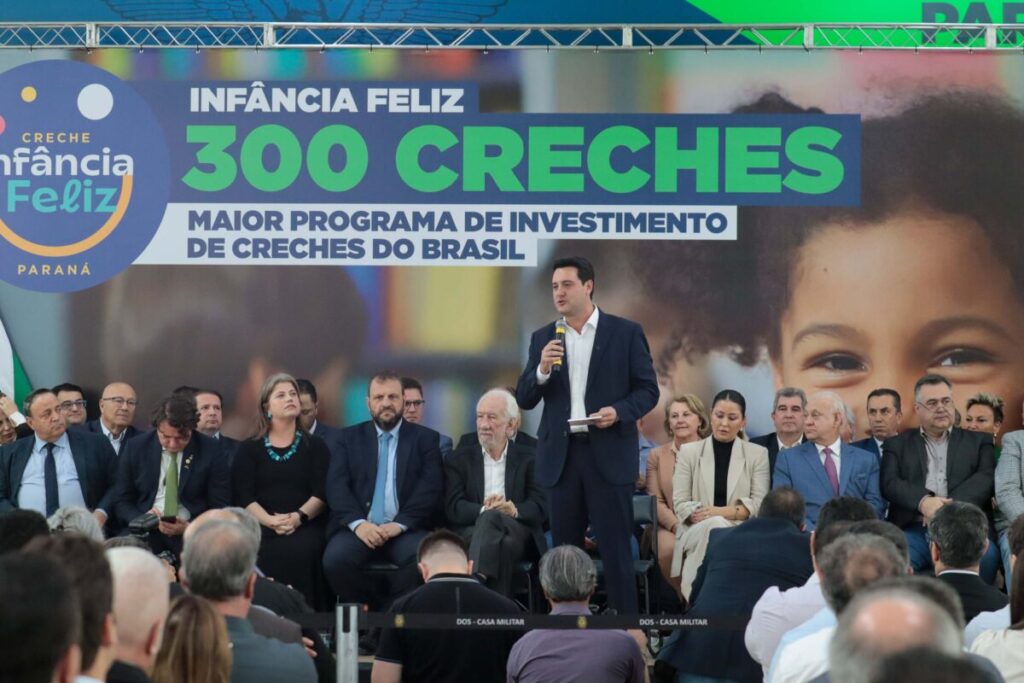 Governo anuncia a construção de 300 creches para atender cerca de 13,8 mil crianças no Paraná