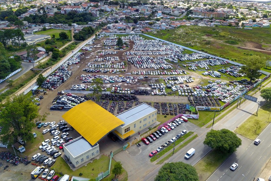 Agência Reguladora vai licitar pátios para abrigar veículos retidos no Paraná