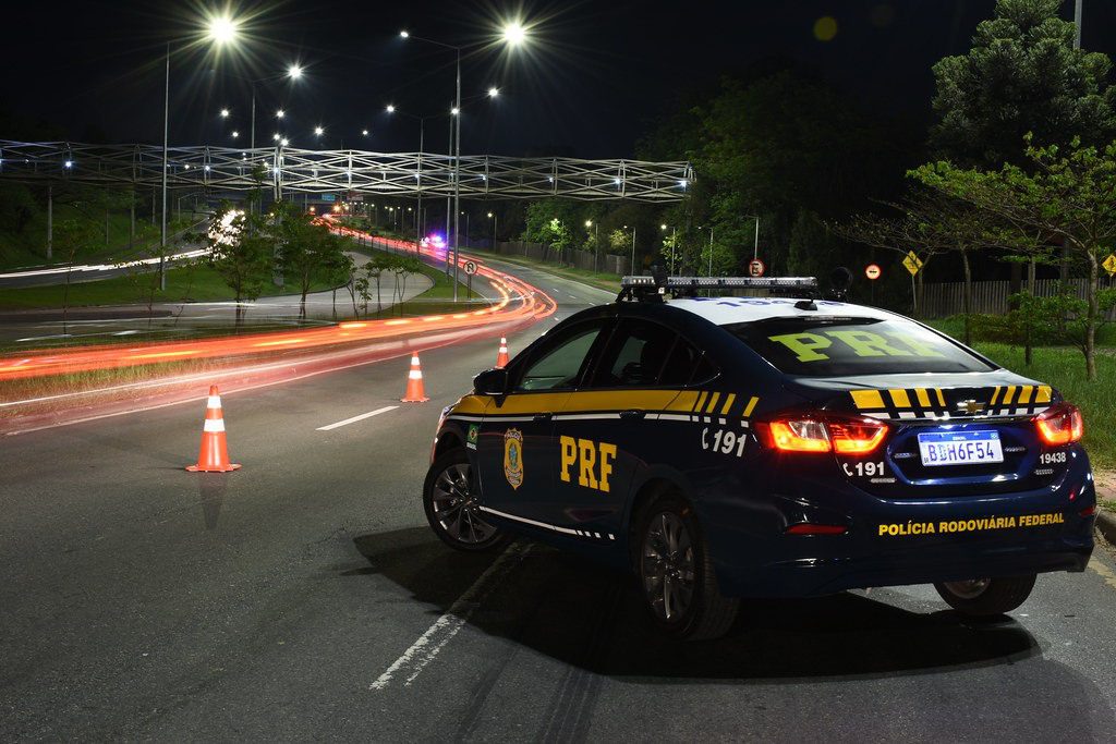 PRF flagra 101 motoristas bêbados e registra seis mortos durante o feriado da Proclamação da República