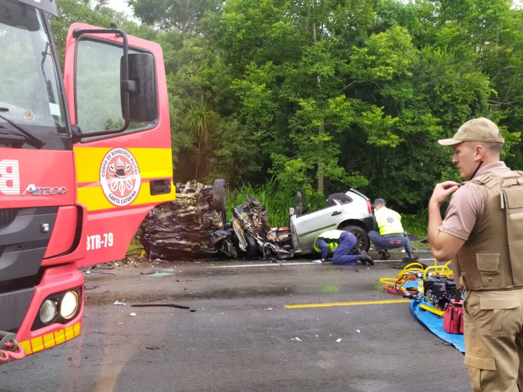 Acidente deixa seis mortos na BR-280, em Três Barras