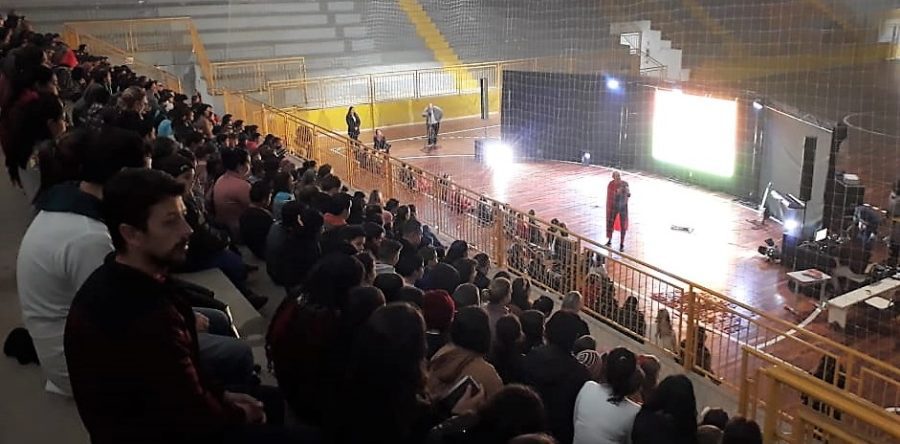 Palestras show em Três Barras incentivam estudantes a denunciar casos de abuso e exploração sexual infantil