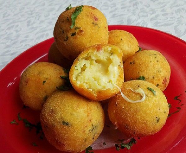 Receita de bolinho de batata recheado