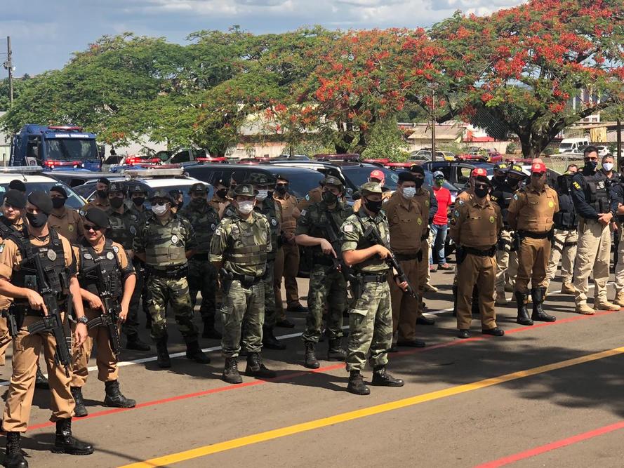 Quatro mil policiais estão nas ruas para garantir o cumprimento do decreto estadual