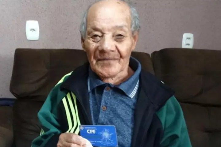 Paranaense chega aos 113 anos e compartilha segredo da longevidade “nunca casar”