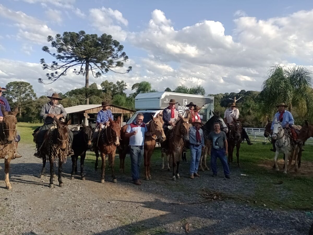 Encontro de muladeiros  reune amantes da tradição gaúcha no interior de São Mateus do Sul