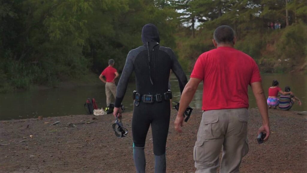 Família acompanha buscas pelo jovem desaparecido nas águas do Rio Tibagi