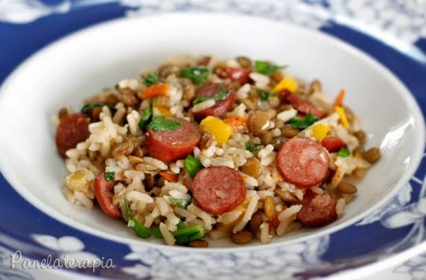 Receita de Arroz com Lentilha e Calabresa