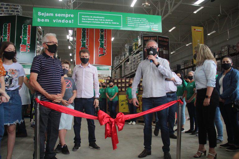 Mariano Atacadista inaugura e promove em torno de 100 novos empregos