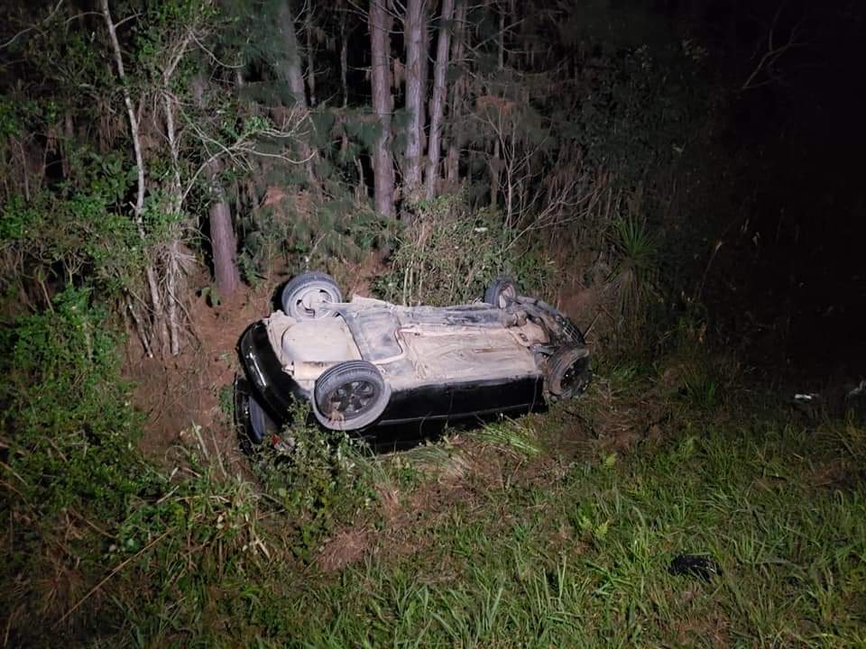 Acidente entre carro e caminhão deixa um morto na BR-153, em Mallet