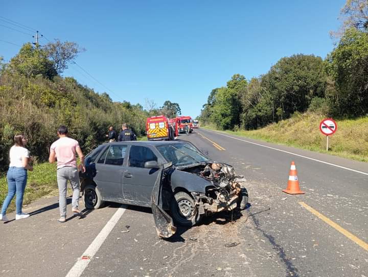 Duas pessoas ficam feridas após acidente na BR-277, em Prudentópolis