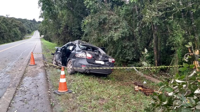 Médico de São Mateus do Sul morre em acidente na PR 151. Fluence que conduzia capotou