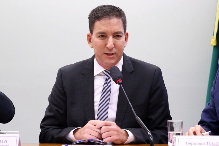 Glenn Greenwald é denunciado pelo MPF por associação aos invasores de telefones de autoridades em 2019