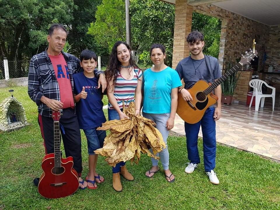 Conheça a história da triunfense Dai Sullez: a jornada de uma cantora de origens humildes em busca de seus sonhos