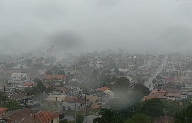 Alerta de tempestades: São Mateus do Sul está sob risco de chuvas fortes e rajadas de vento