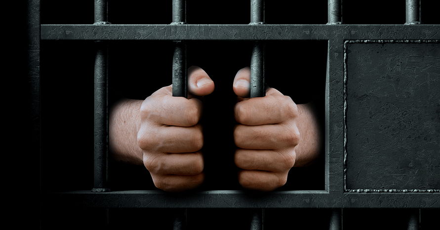 Mãe denuncia filho de 15 anos e adolescente é apreendido em PG com munição para arma de fogo e drogas