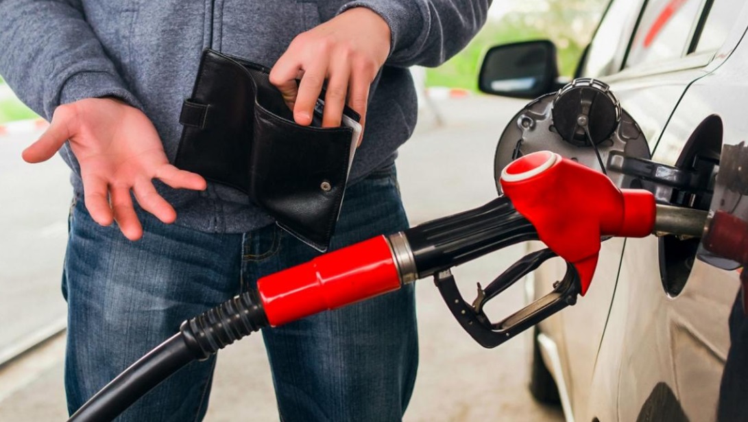 Petrobras anuncia reajuste de 18,7% para gasolina e 24,9% para diesel