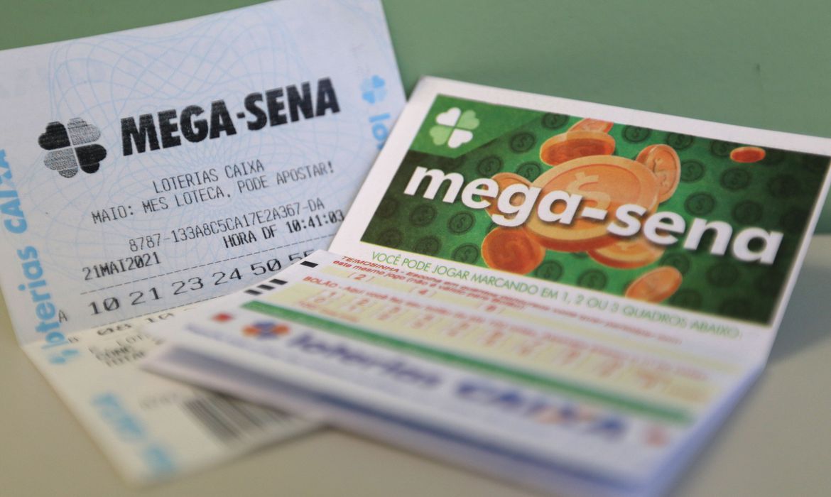 Mega-Sena pode pagar hoje R$ 55 milhões