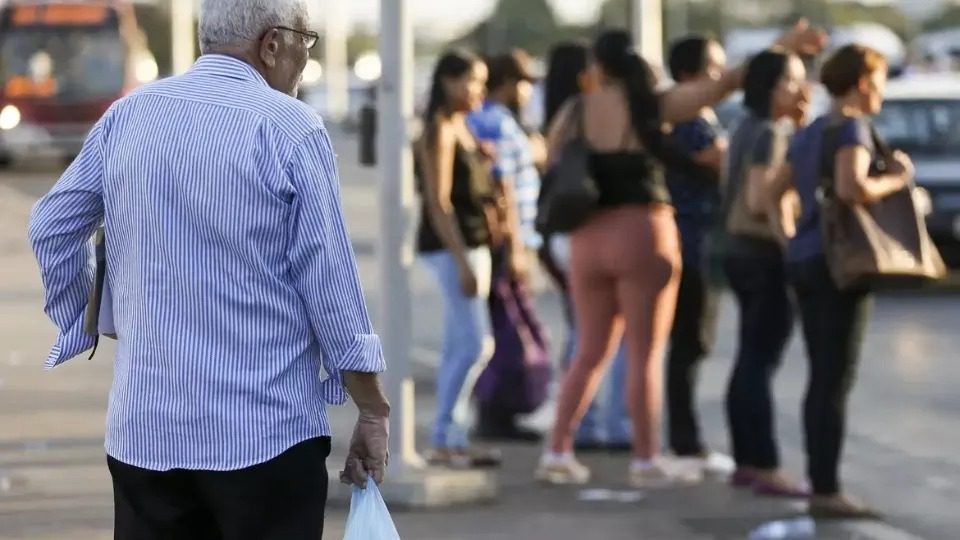 Governo antecipa décimo terceiro de aposentados e pensionistas