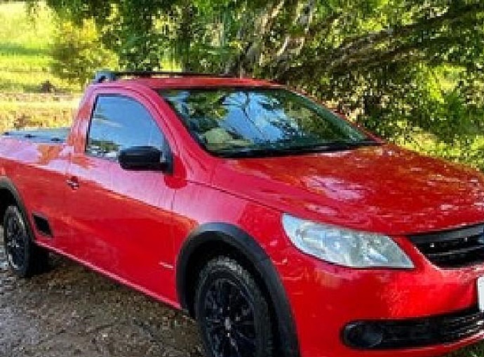 Família tem bens furtados de carro em festa no interior de São Mateus do Sul