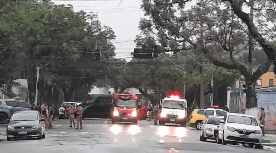 Homem tenta furtar agência bancária no Paraná e é localizado após cair do telhado