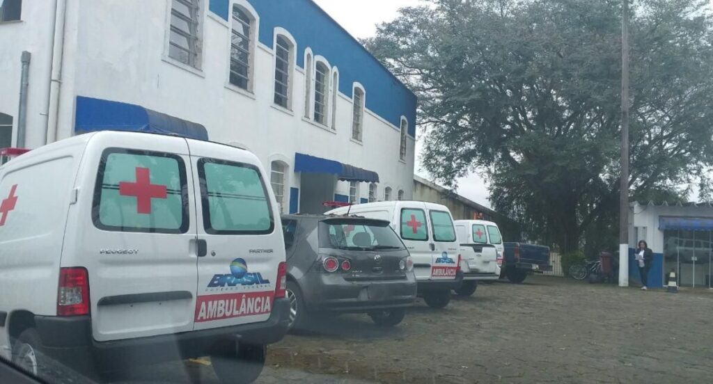 Prefeitura não recebe ambulâncias por estarem fora de especificações descritas na licitação para compra