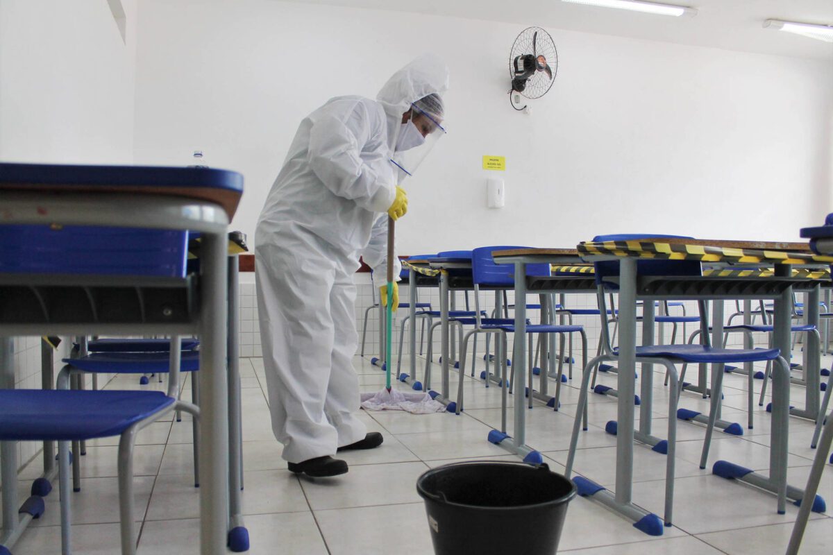 Governo autoriza o retorno de atividades extracurriculares presenciais nas escolas no Paraná