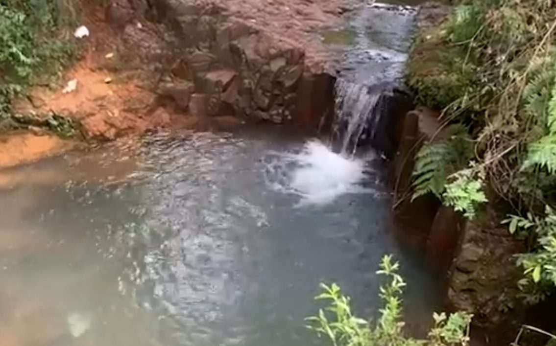 No Paraná, menino fica ferido após pular em rio e bater a cabeça contra pedras
