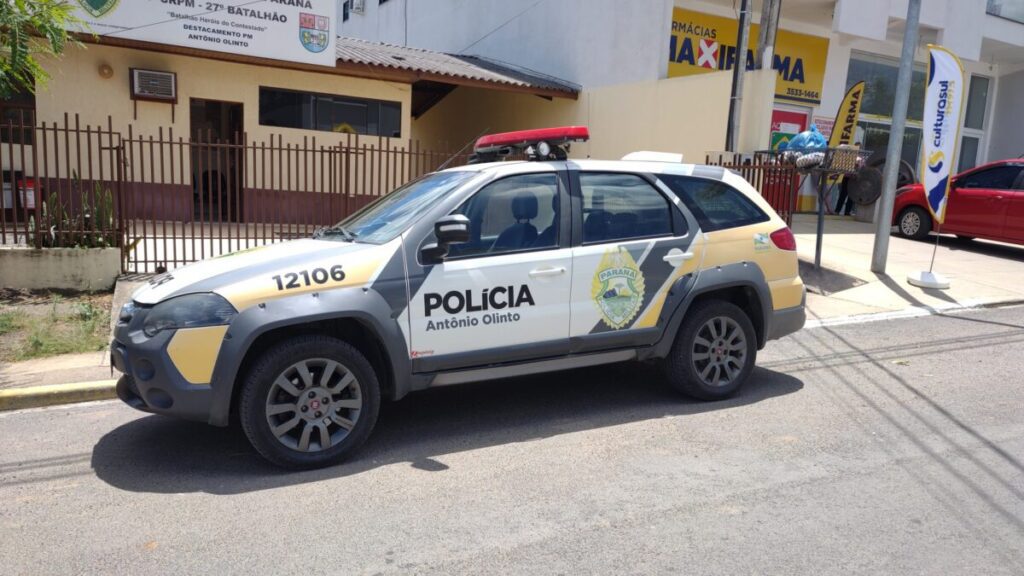 Em Antônio Olinto, homem chega em casa socando a porta e quebra louças